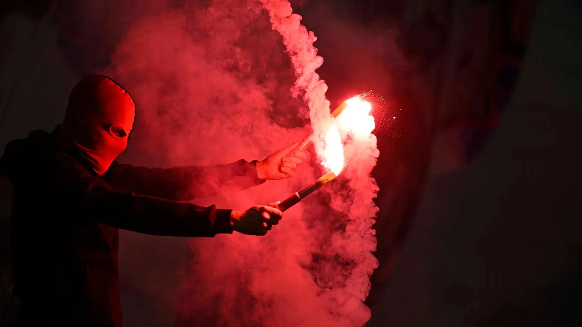 Frankfurt: Viele Fans von belarusischem Rapper festgenommen