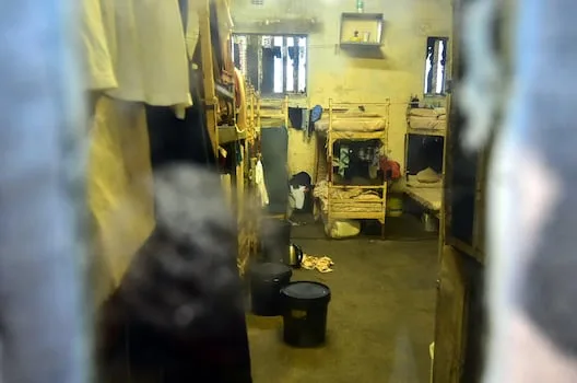 30,289 foreign nationals held in prisons as overcrowding worsens