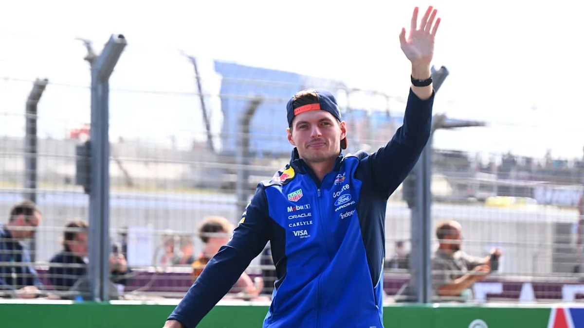 Größtes Kartrennen der Welt - Verstappen fordert 100 Fahrer gleichzeitig heraus