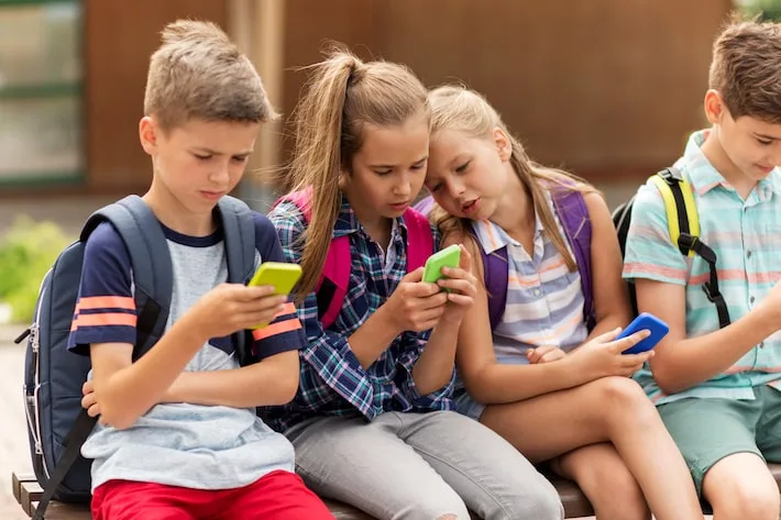 Meta usará LLMs e mais IA para combater exploração sexual infantil