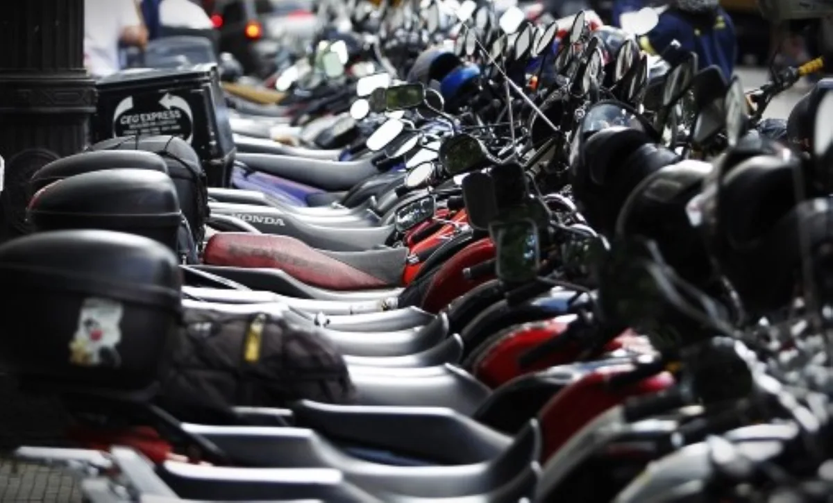 Quando a moto avisa: veja o que fazer para evitar problemas no dia a dia