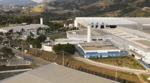 Multi (MLAS3) salta 20% após lucro saltar 7 vezes, mas por que ainda há cautela?