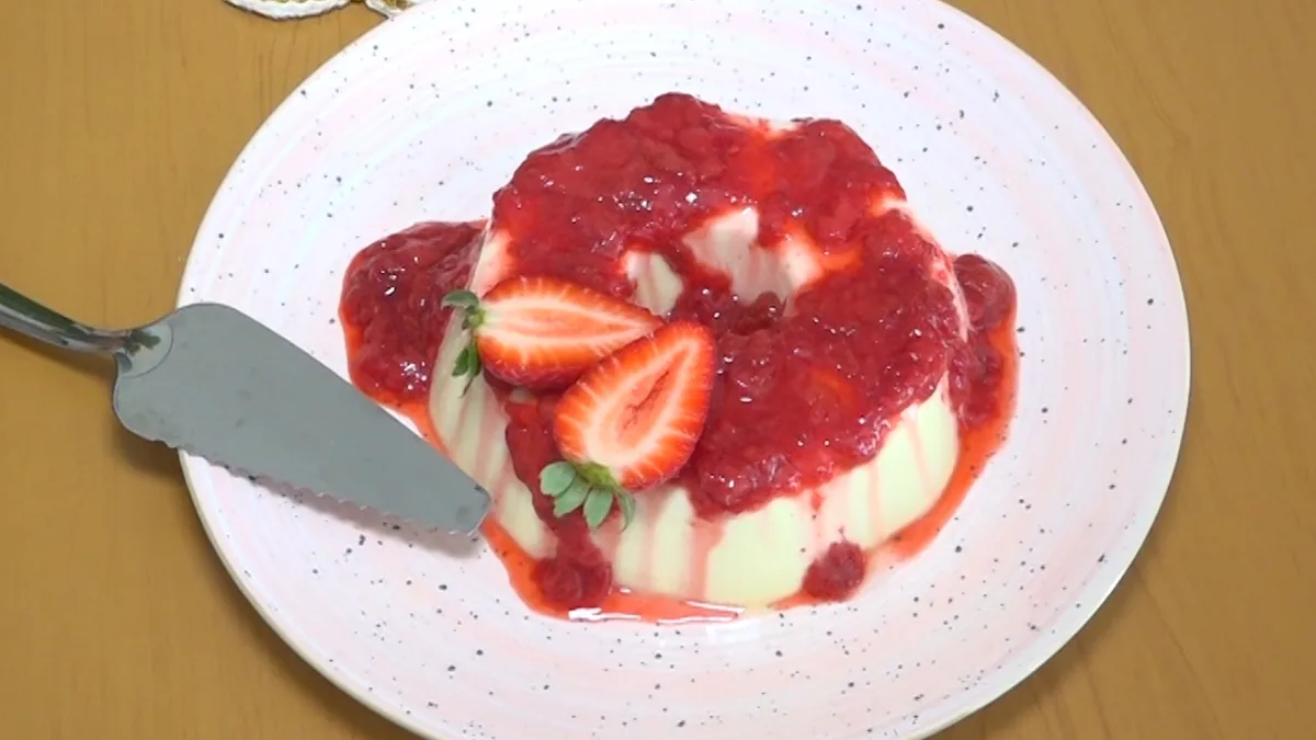Pudim de leite com geleia de morango: aprenda deliciosa receita destaque no Clube Rural