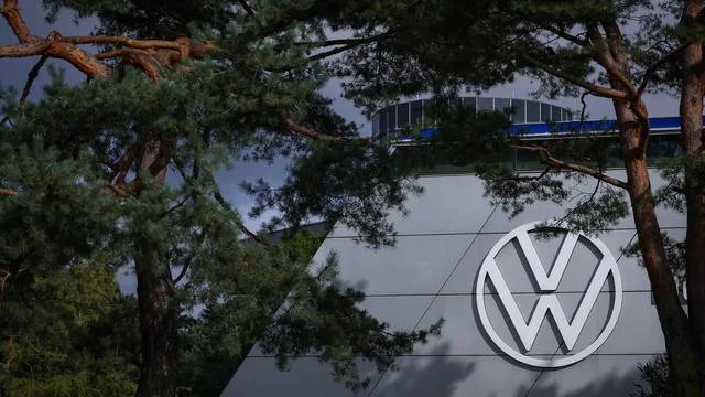 Bafin-Bußgeld gegen Volkswagen: Volkswagen muss Strafe wegen Verstoß gegen Kapitalmarktregeln zahlen