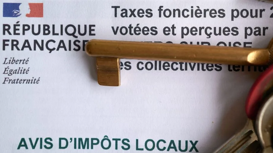 Impôts 2026 : découvrez si votre commune augmente la taxe foncière cette année, grâce à notre module de recherche