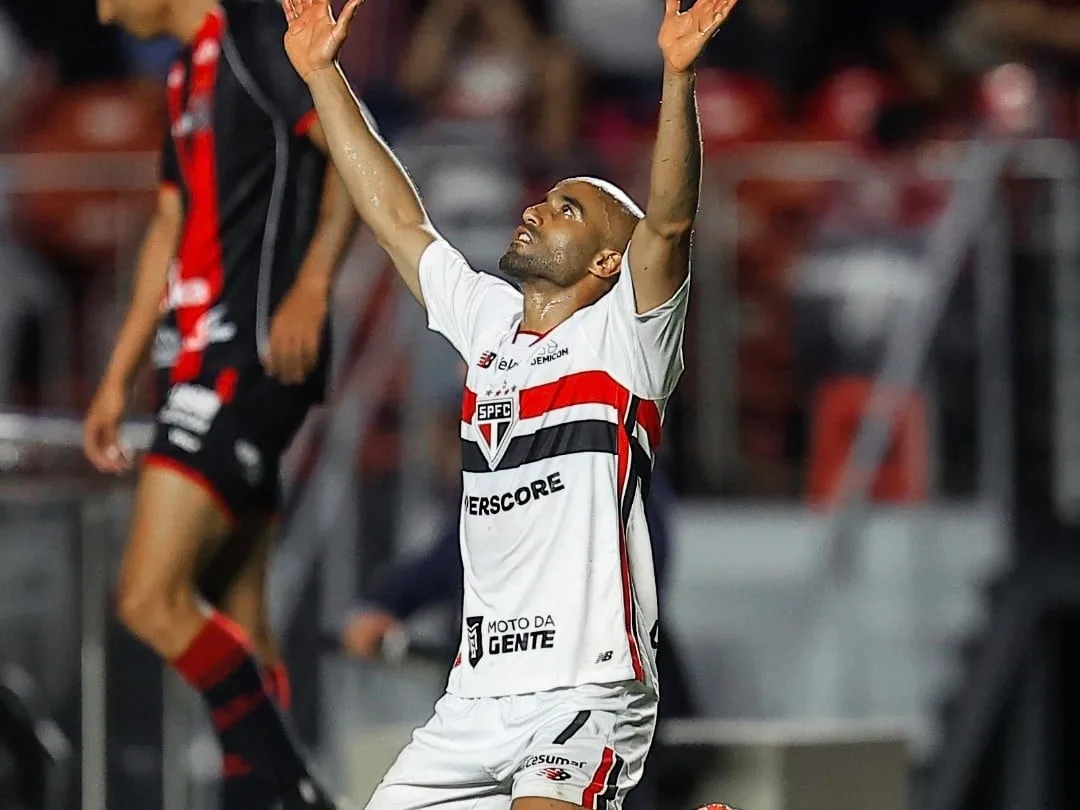 Choro de Lucas é esperança para o São Paulo