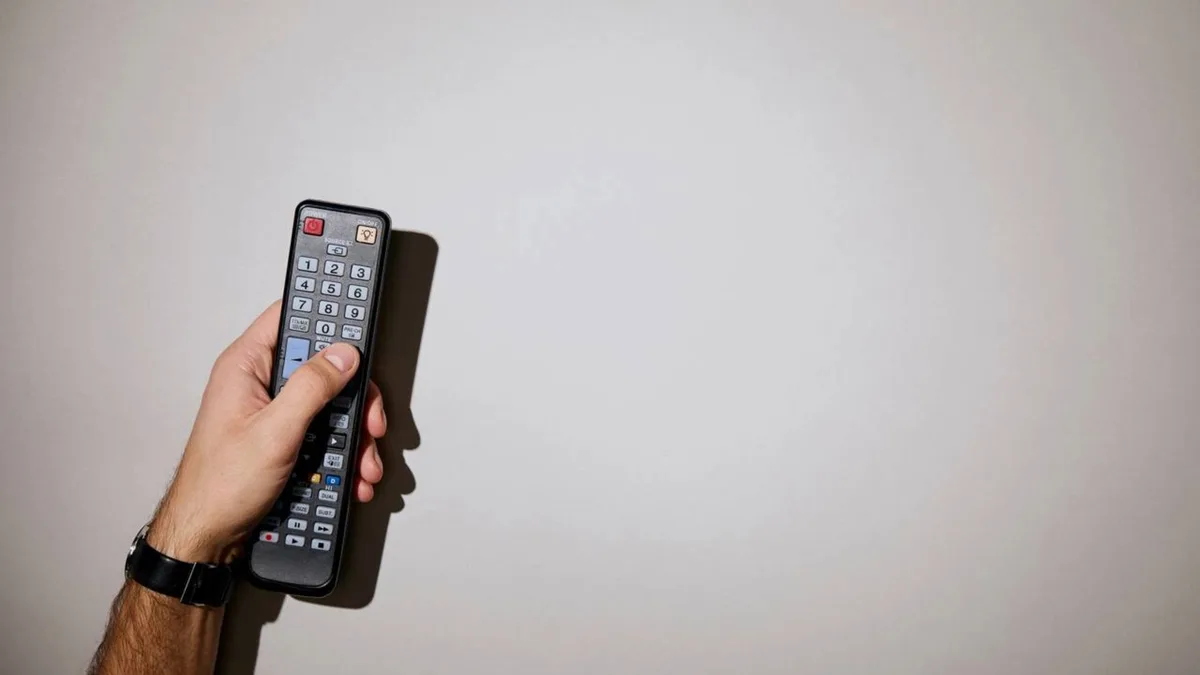 Quem tem um controle remoto antigo em casa, tem um tesouro nas mãos: como dar um novo uso a ele