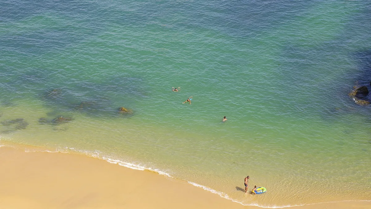 Verão em Portugal: 10 praias com águas cristalinas