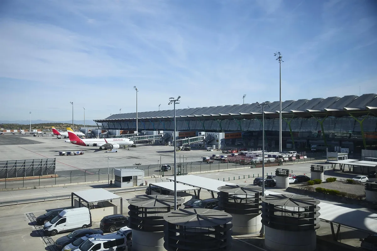 Los combustibles sostenibles y los motores de combustión pobre pueden reducir la contaminación por partículas de aviones
