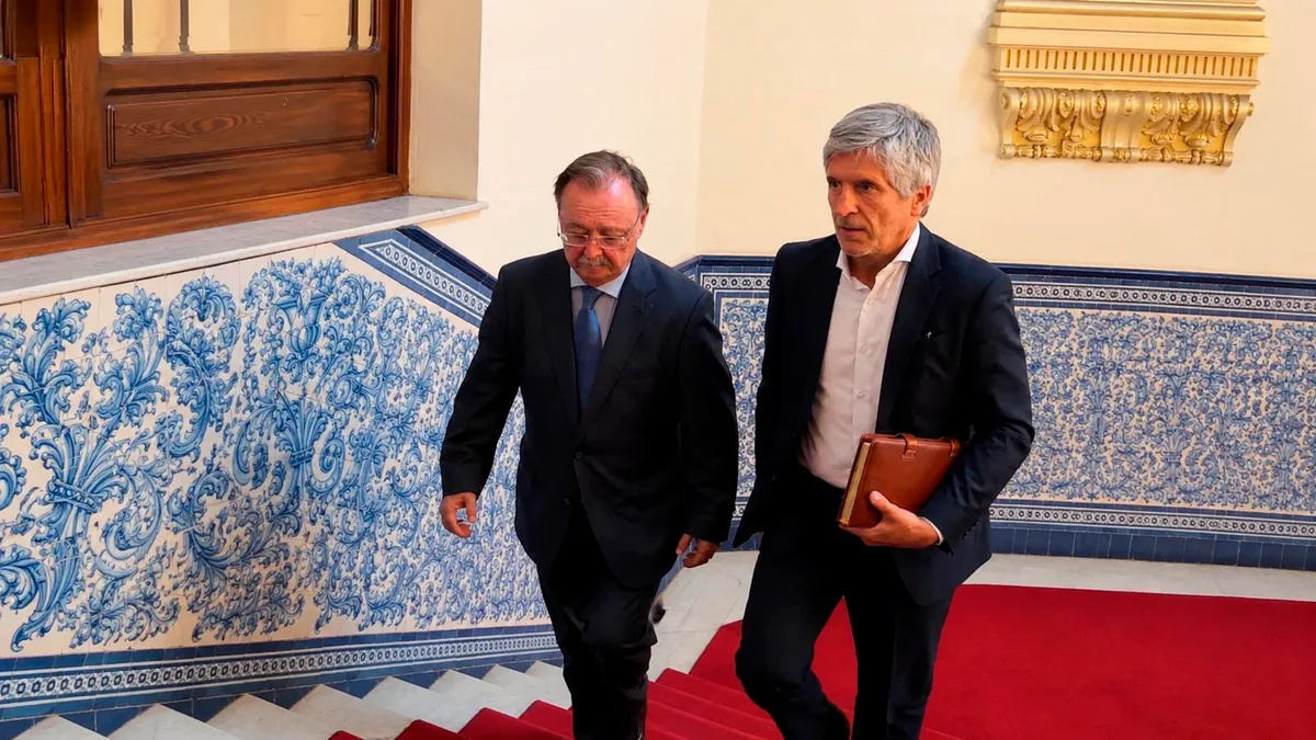 Marlaska refuerza la seguridad en Ceuta: aún hay 5.000 ilegales