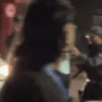 Polícia usa gás e spray de pimenta para dispersar público na 14 de Julho