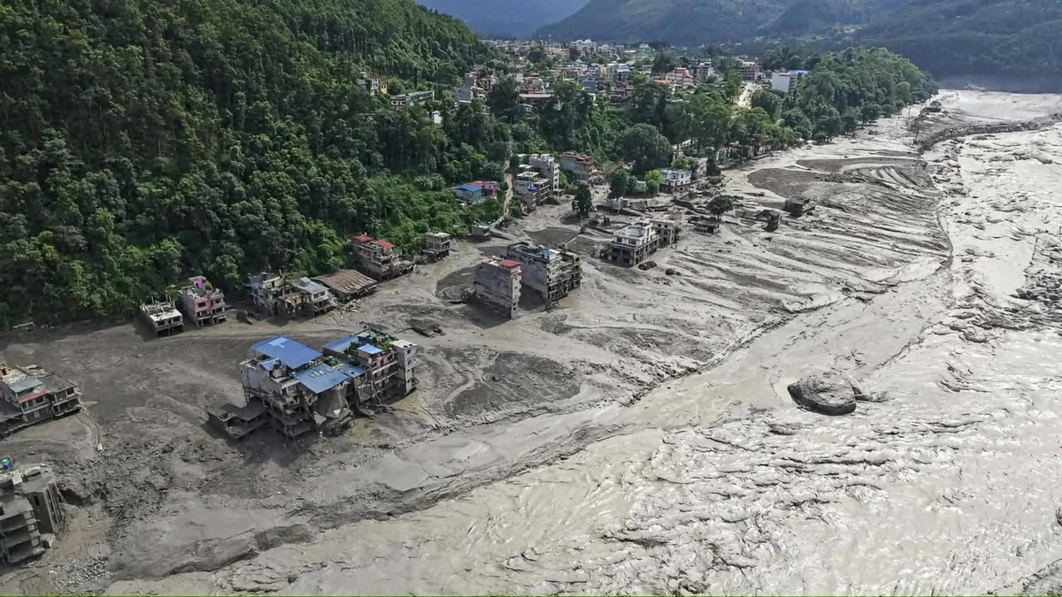 Nepal flash floods: Death toll rises to 1,127, thousands still missing