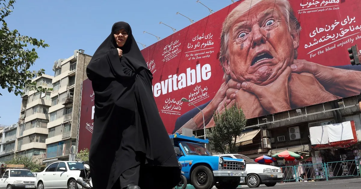 Irán dice que las sanciones de Estados Unidos son "terrorismo económico" y amenaza con usar "armas más destructivas"