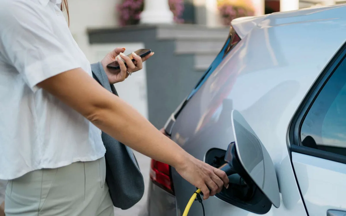 Voitures électriques : cette gigantesque usine française veut venir bousculer la domination chinoise