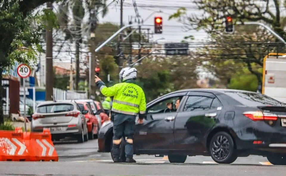 Curitiba terá fim de semana com corrida, desfile e eventos; veja as ruas que terão bloqueios no trânsito