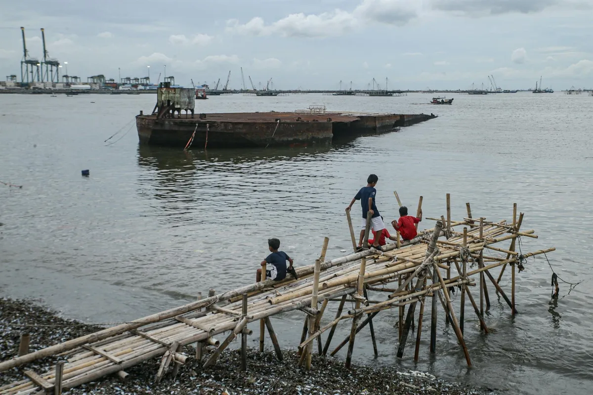 Desaparecida en el mar de Java una embarcación con 243 personas a bordo tras perder contacto con autoridades