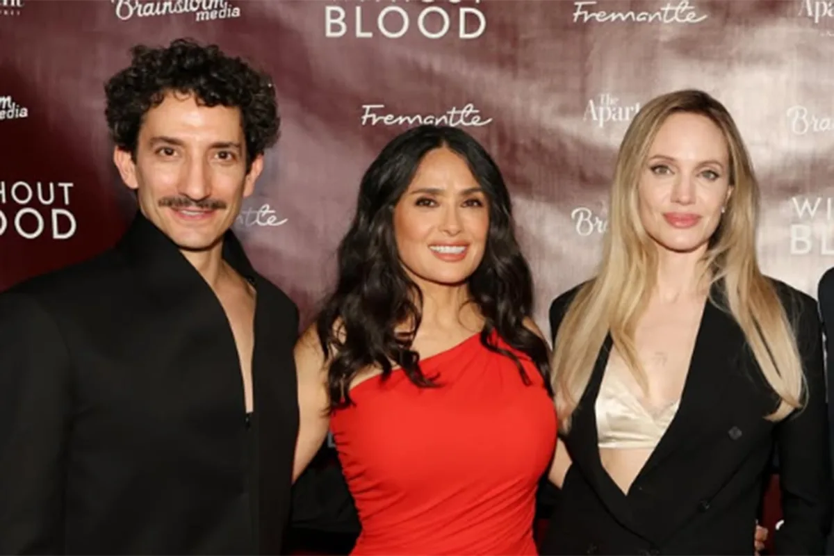 Juan Minujín presentó en Nueva York la película de Angelina Jolie que protagonizó junto a Salma Hayek: “Profundamente orgulloso”