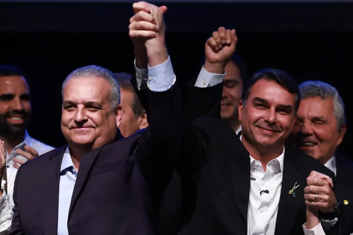 Mendonça manda redes tirarem do ar vídeo com deepfake de Flávio