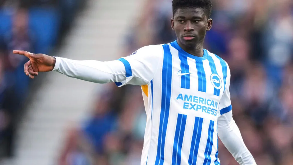 Premier League : le Camerounais Carlos Baleba transféré à Manchester United