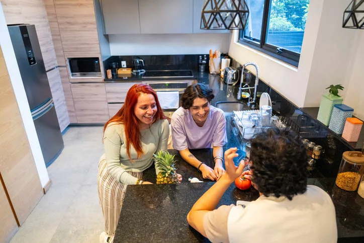 Gen Z renters are the only group more likely to feel successful by investing than buying a house