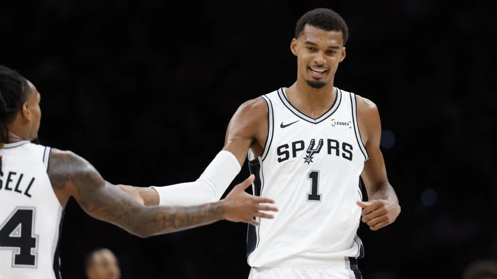 Le basketteur Victor Wembanyama apporte son soutien aux manifestations lycéennes