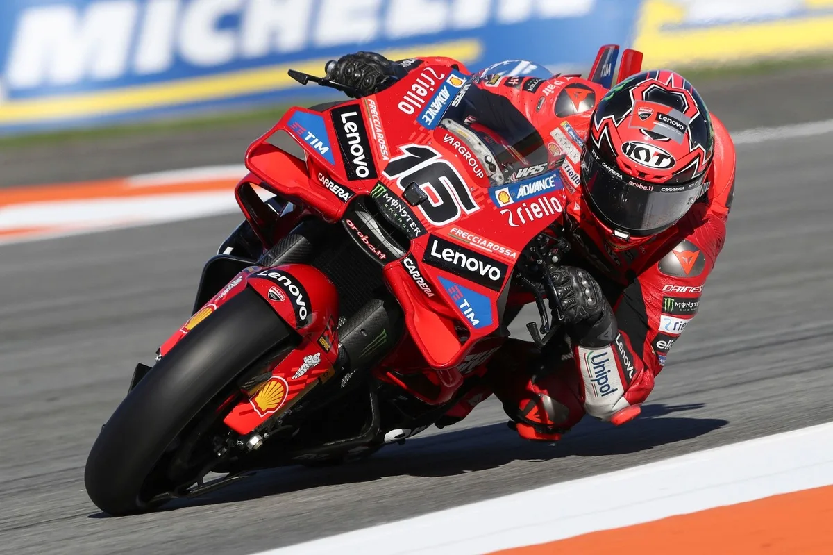 MotoGP: Ducati e Yamaha confirmam testes com motos 2027 em Misano; Bulega volta a pilotar