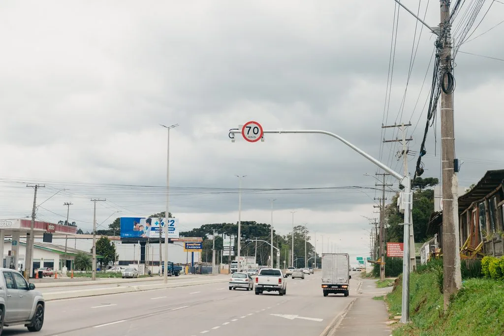 Dois novos radares começam a multar em São José dos Pinhais nesta quarta-feira