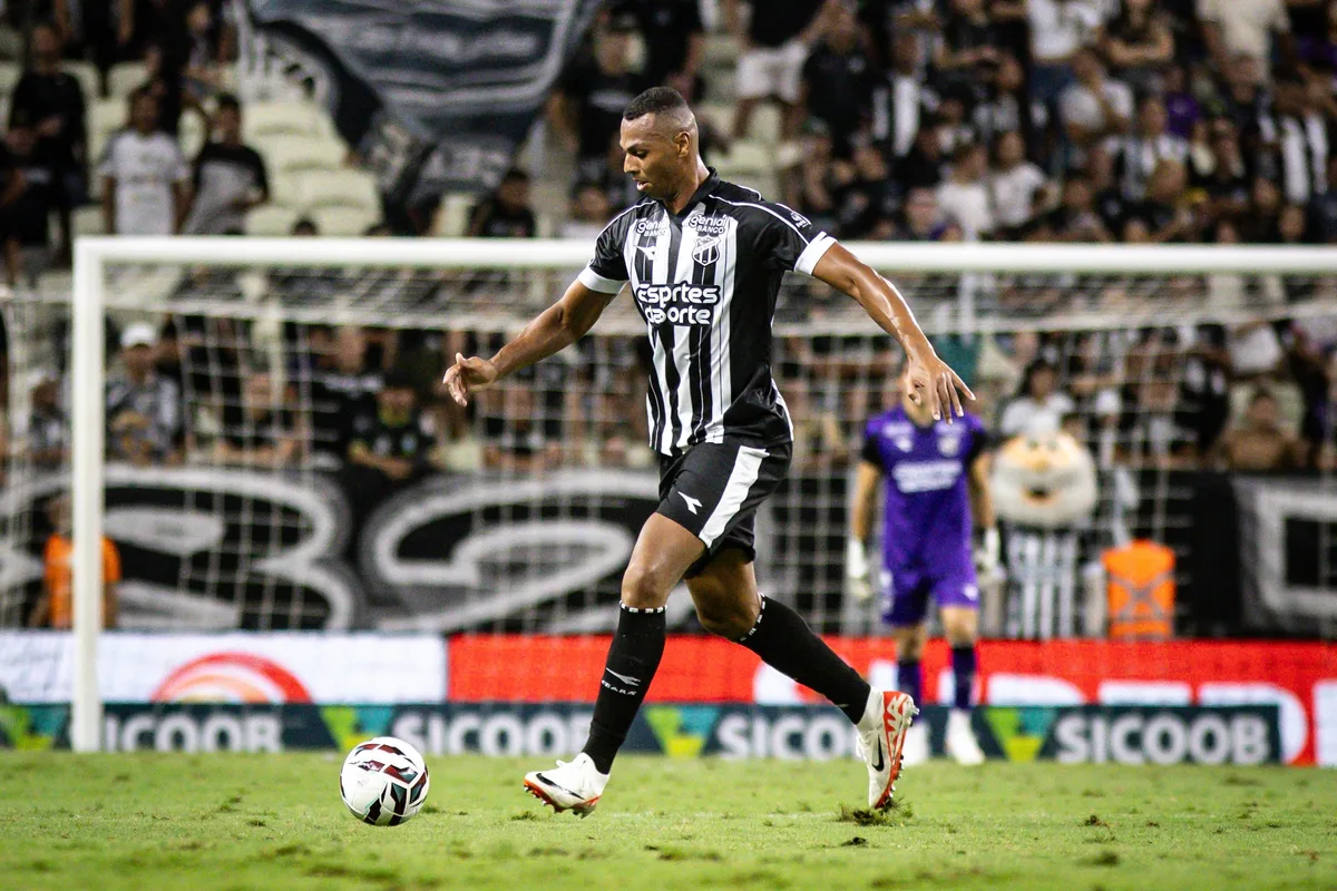 Zagueiro Luizão tem mais gols que atacantes do Ceará na Série B