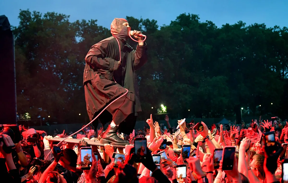Watch Twenty One Pilots debut ‘Robot Voices’ live and cover The Beatles, Radiohead and The White Stripes at All Points East 2026