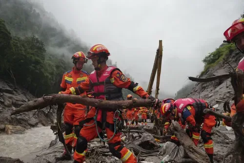 'Water up to 20 feet, we ran up hills, climbed trees to stay alive': Survivors from flood-hit Nepal recount horrors