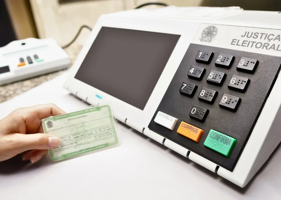 A forma democrática e o detalhe inabalável