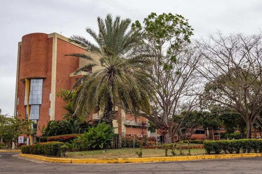 Ucab Guayana lanza campaña de prevención del suicidio