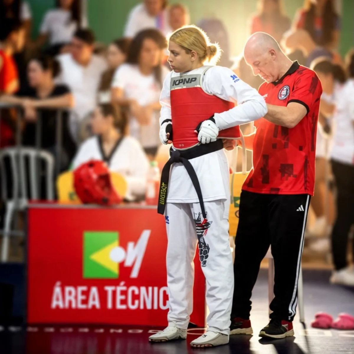 Praia Grande conquista dois ouros no Super Campeonato Brasileiro de Taekwondo