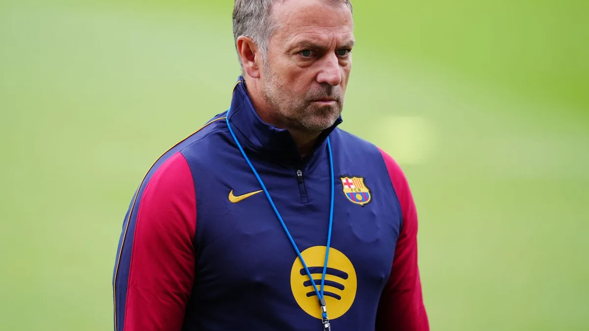 Sin Julián Álvarez... ¿y sin delantero? El Barça se encomienda al colectivo sin 'nueve' titular