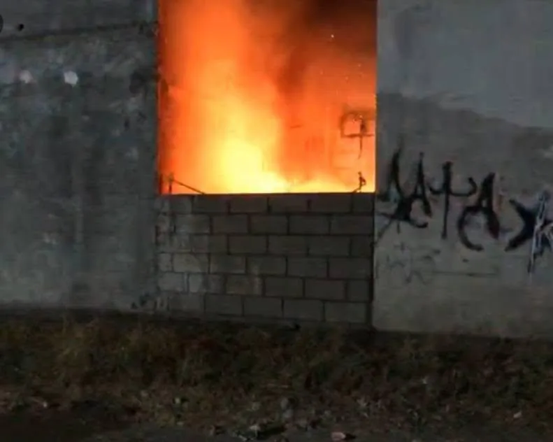 Detienen a hombre tras incendio en vivienda de Monclova; vecinos reportan casos recurrentes