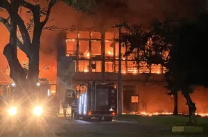 UFPE tem 3° incêndio em uma semana; veja o que se sabe e o que falta esclarecer