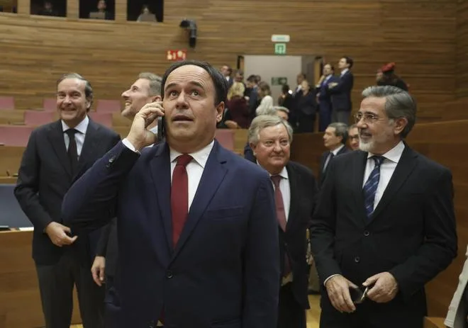 Encuesta de Prensa Ibérica para la Comunidad Valenciana: El PP se recupera tras la salida de Mazón y mantendría una mayoría sólida con Vox