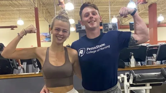 Um seine tote Schwester (†26) zu ehren - Bruder von Influencerin läuft Marathon für sie