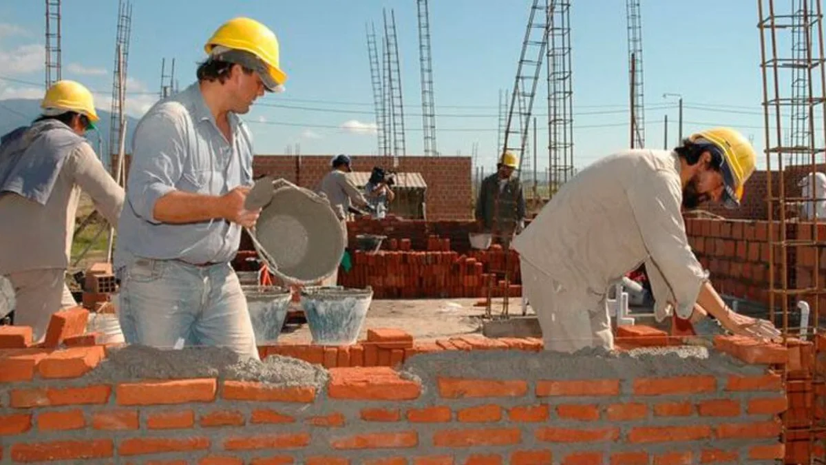 Nuevo aumento UOCRA: con el acuerdo homologado, cómo quedan las escalas