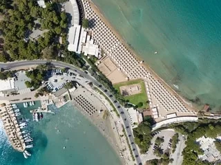 Grèce : un homme meurt après une altercation à propos d’un transat de plage