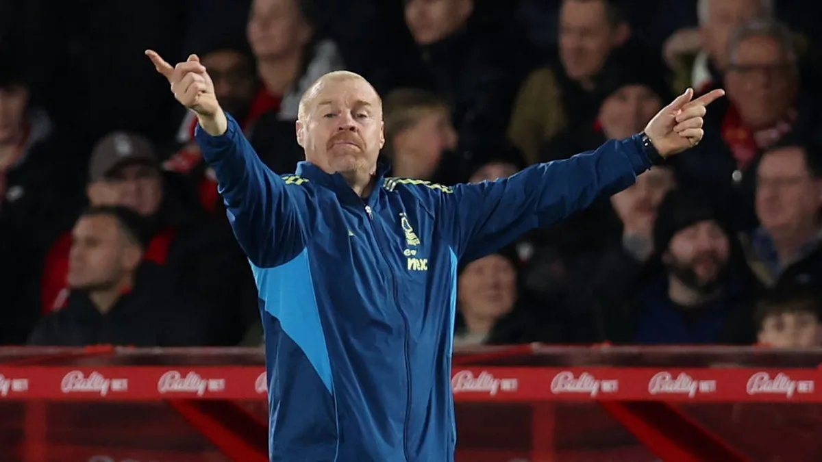 Fans lachen über den Spot - England-Trainer macht jetzt Kondom-Werbung