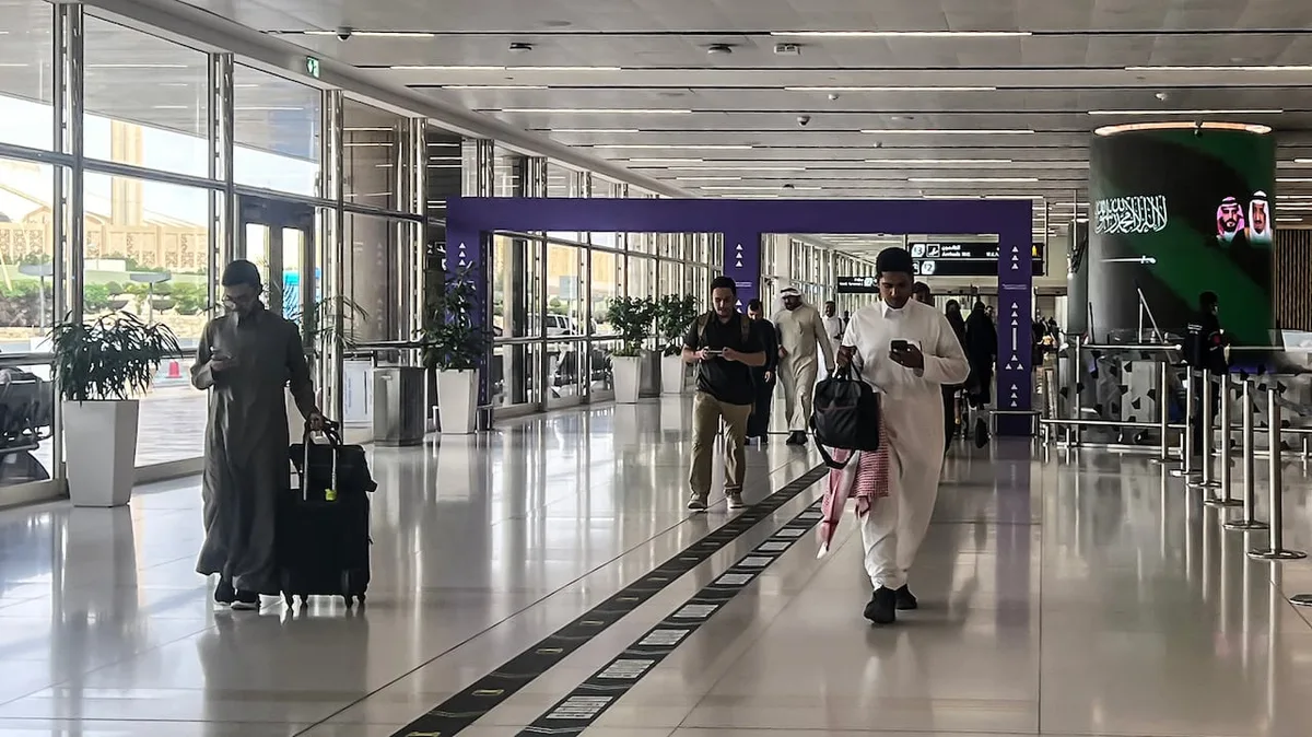 Several wounded, flights suspended after Riyadh airport attacked again