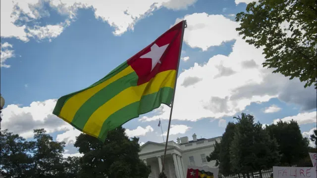"Falsas declarações". Togo mantém detidos dois realizadores franceses
