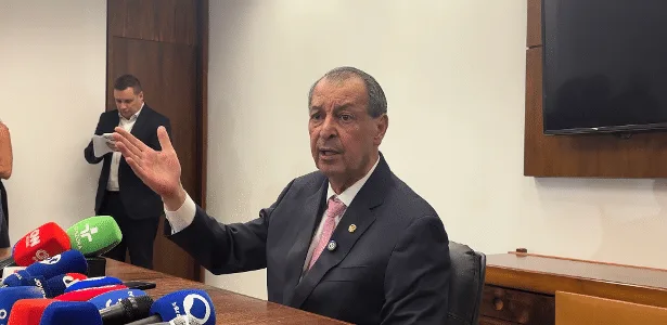Relator diz que 6x1 passa no Senado nesta semana e critica PEC de Flávio