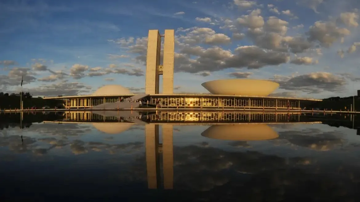 Taxa das blusinhas: novidade no Congresso pode definir futuro da isenção