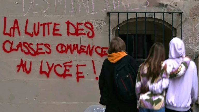 Colère lycéennes: plusieurs blocages et rassemblements en cours en Haute-Savoie