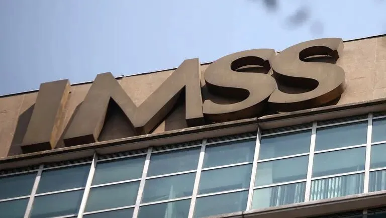 Desabasto de medicinas, salarios y muertes de bebés: los conflictos que sacuden al IMSS e IMSS-Bienestar