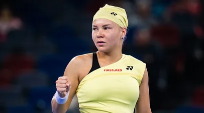 Шнайдер обыграла Мухову в третьем круге WTA 1000 в Ухани