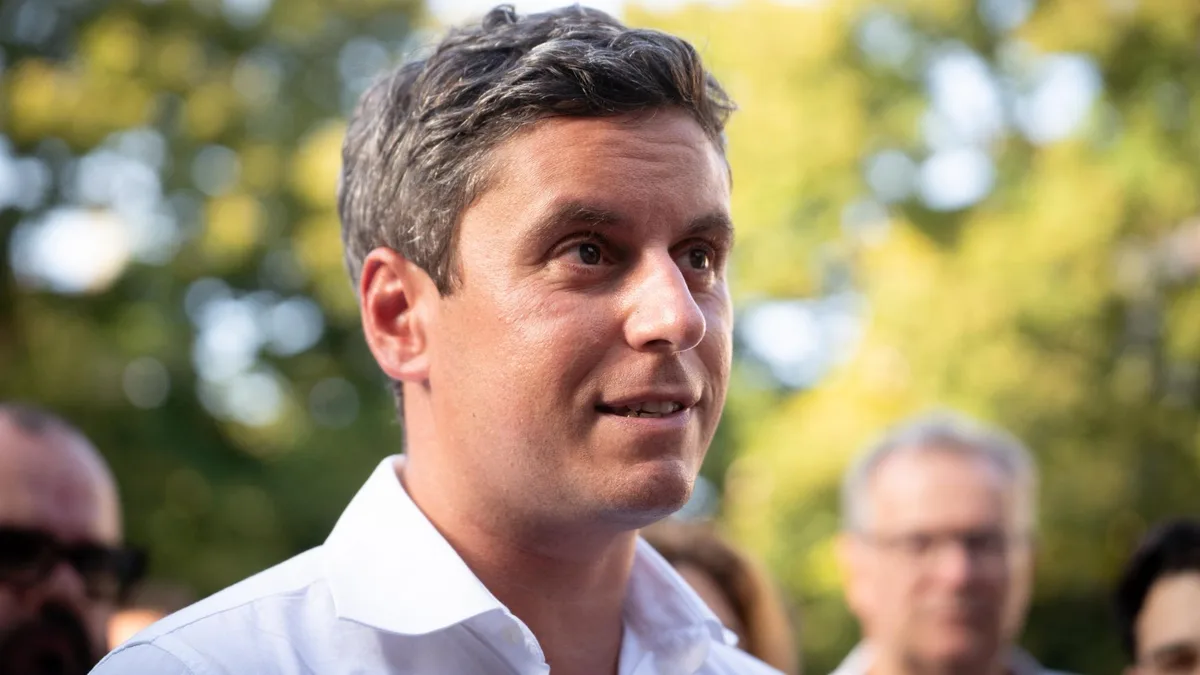 Présidentielle 2027 : l’opération de com’ de Gabriel Attal dans les bistrots rate complètement sa cible