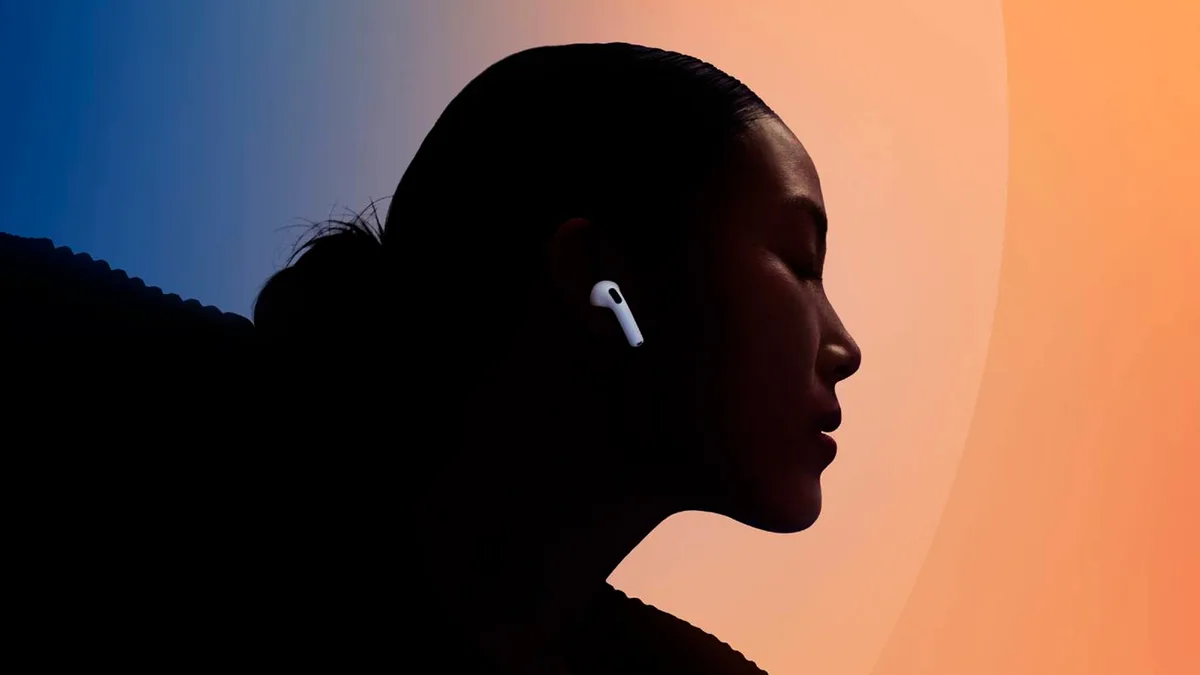 Vous fuyez les écouteurs intras ? Les AirPods 4 avec ANC passent à 139€ chez Amazon